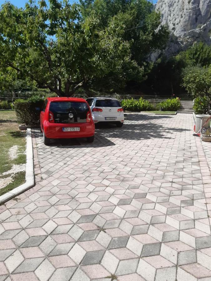 Apartmani Lisicina Omiš Exteriér fotografie