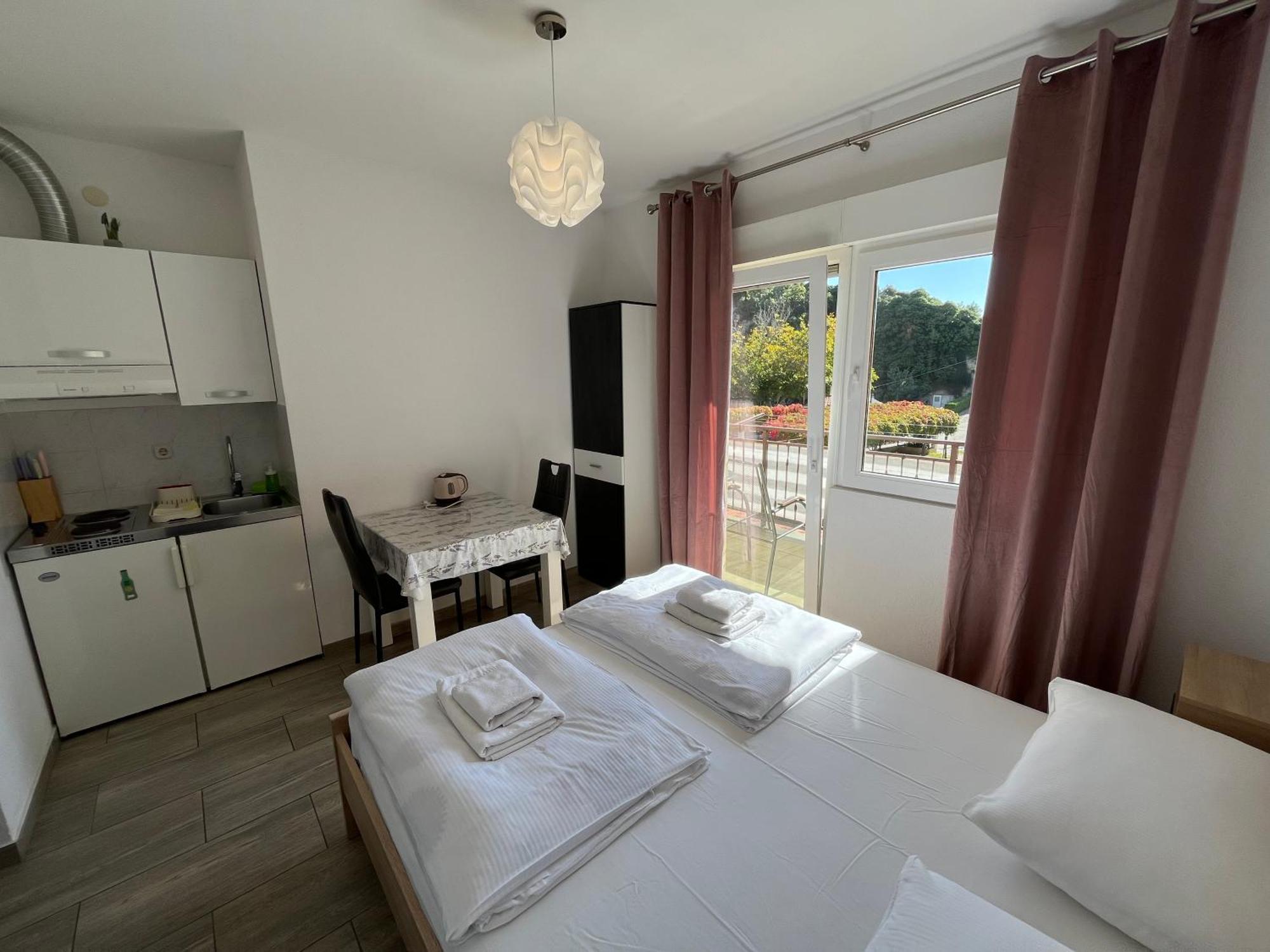 Apartmani Lisicina Omiš Exteriér fotografie